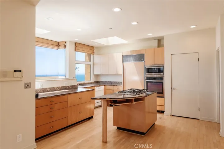 229 25th Place, Manhattan Beach, California 90266