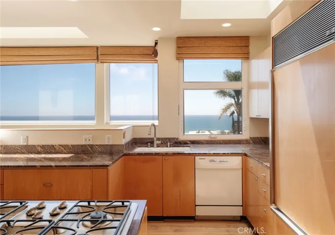 229 25th Place, Manhattan Beach, California 90266