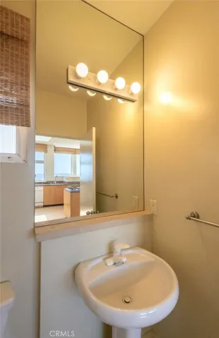 229 25th Place, Manhattan Beach, California 90266
