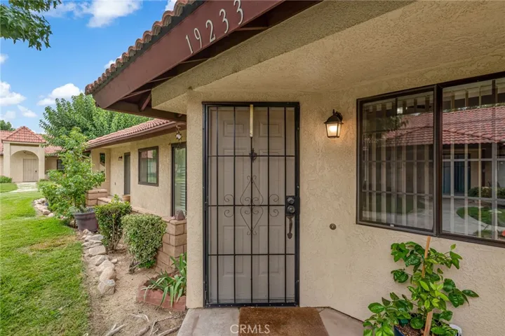 19233 Elm, Apple Valley, California 92308 — photo 4