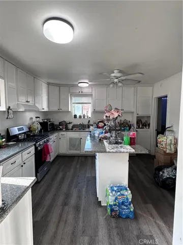 KITCHEN AREA FRONT UNIT 4469 TUTTLE