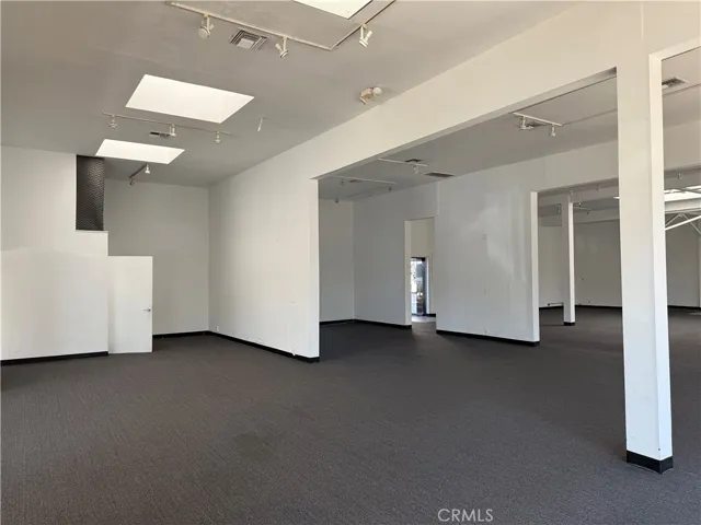 8069 Beverly Boulevard, Los Angeles, California 90048