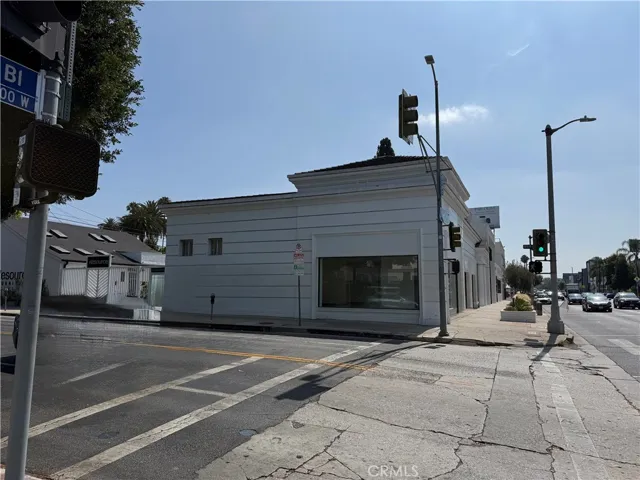 8069 Beverly Boulevard, Los Angeles, California 90048