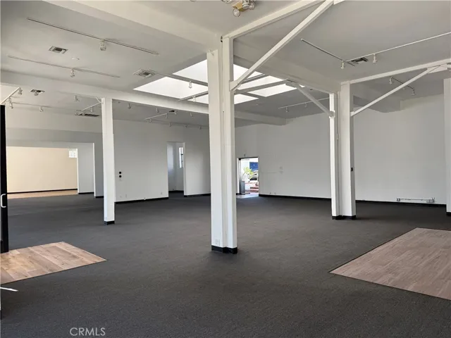 8069 Beverly Boulevard, Los Angeles, California 90048