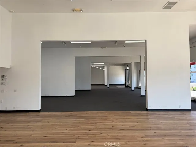 8069 Beverly Boulevard, Los Angeles, California 90048