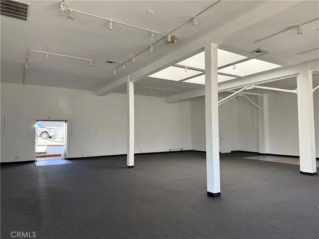 8069 Beverly Boulevard, Los Angeles, California 90048
