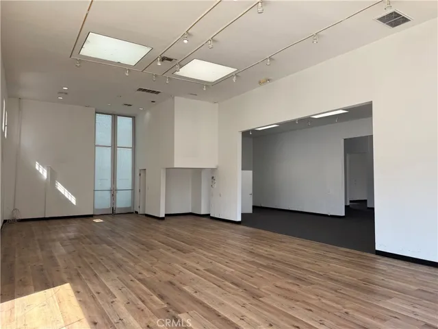 8069 Beverly Boulevard, Los Angeles, California 90048