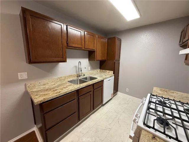 211 Magnolia 115, Glendale, California 91204