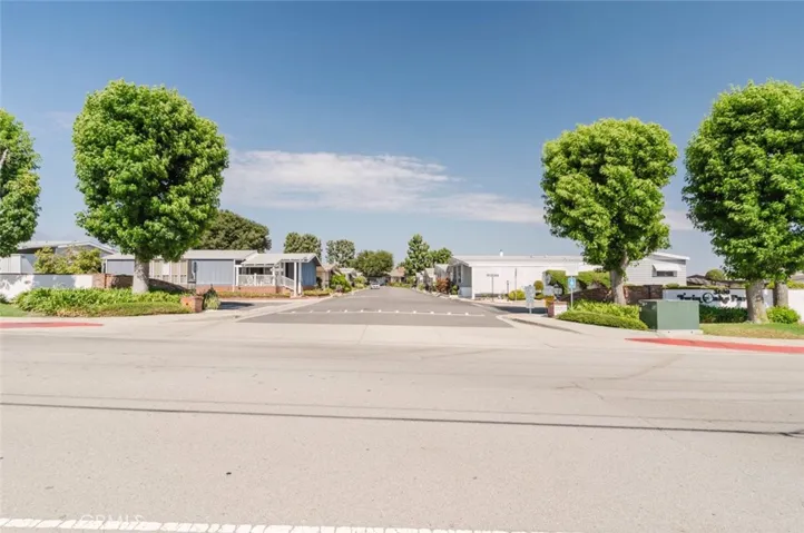 3800 Bradford 63, La Verne, California 91750