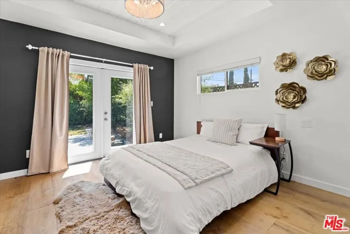 6212 Tunney Avenue, Tarzana, California 91335