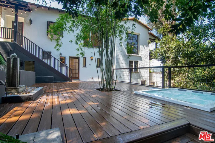 3475 N Knoll Drive, Los Angeles, California 90068