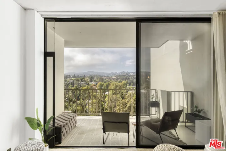 10433 Wilshire Boulevard 808, Los Angeles, California 90024