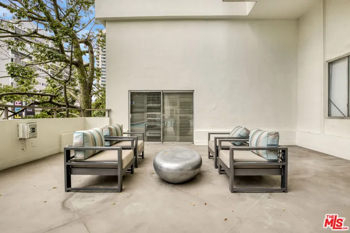 10433 Wilshire Boulevard 808, Los Angeles, California 90024
