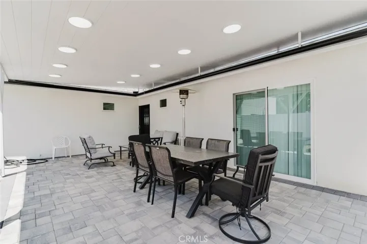 8963 Mclennan, Northridge, California 91343