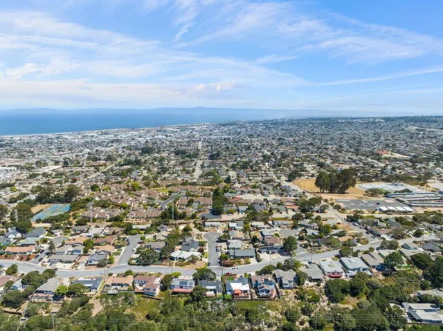 950 Portola, Del Rey Oaks, California 93940