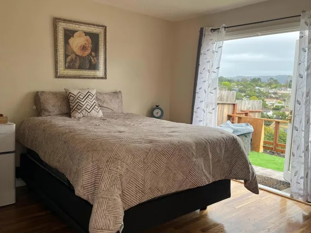 950 Portola, Del Rey Oaks, California 93940