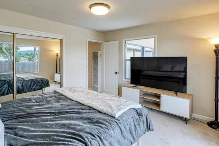 950 Portola, Del Rey Oaks, California 93940