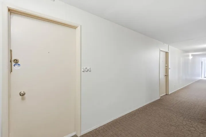 250 Whitmore Street 104, Oakland, California 94611