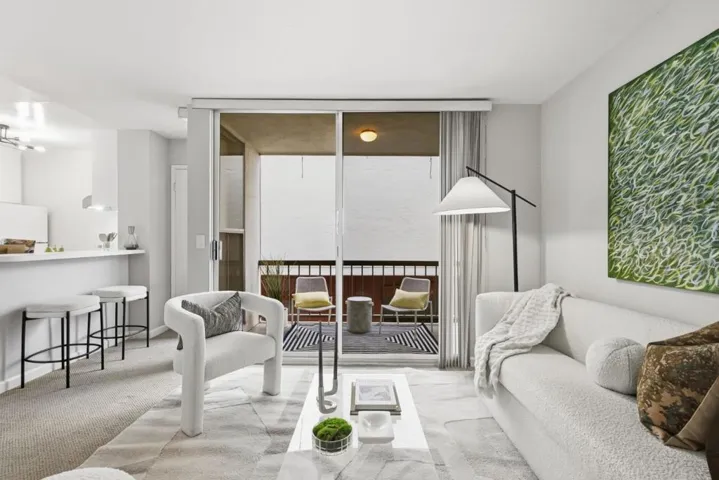 250 Whitmore Street 104, Oakland, California 94611