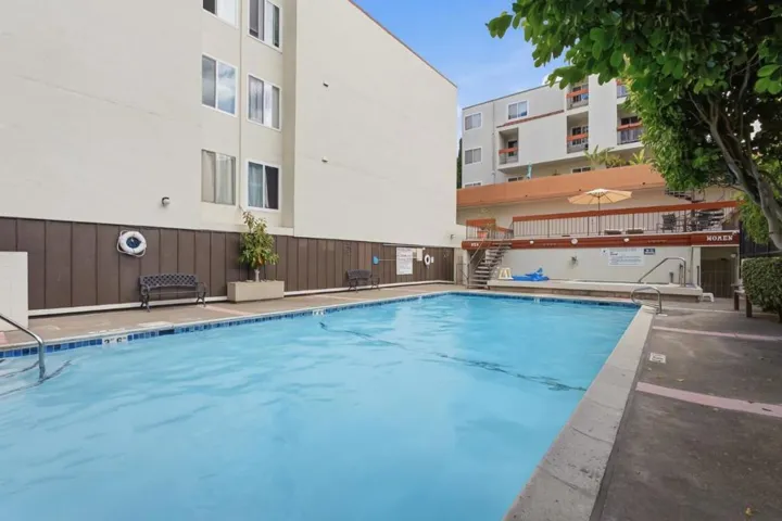 250 Whitmore Street 104, Oakland, California 94611
