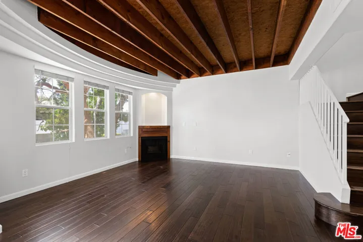 14061 Milbank Street 4, Sherman Oaks, California 91423