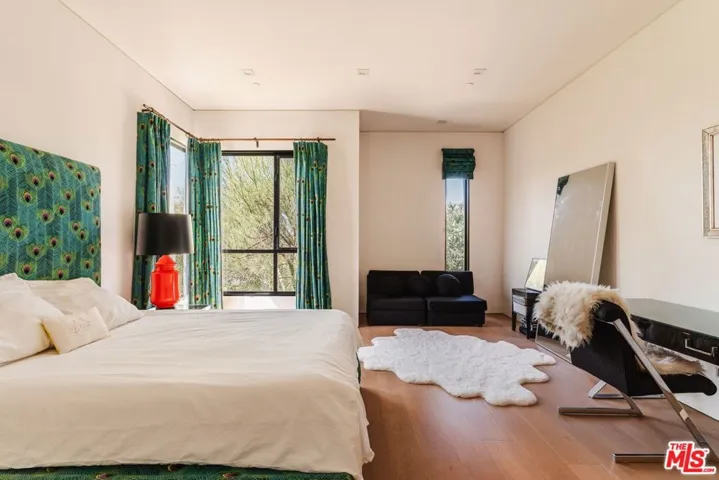 1716 Amherst Avenue, Los Angeles, California 90025