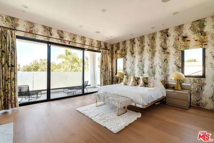 1716 Amherst Avenue, Los Angeles, California 90025