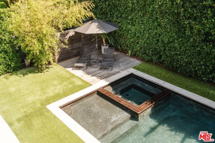 1716 Amherst Avenue, Los Angeles, California 90025