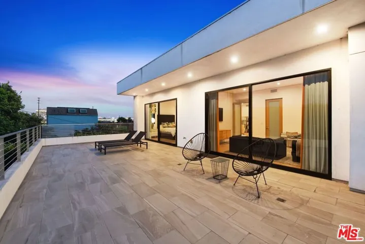1716 Amherst Avenue, Los Angeles, California 90025