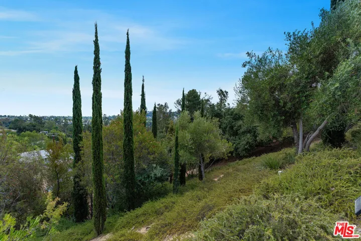 936 N Staley Lane, Los Angeles, California 90042
