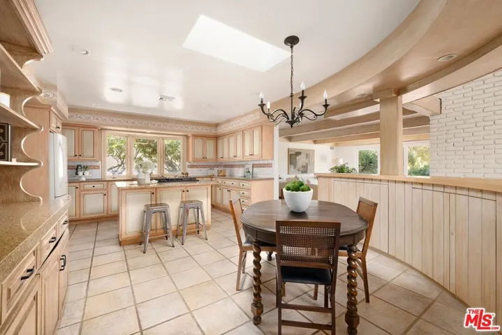 2730 Anchor Avenue, Los Angeles, California 90064