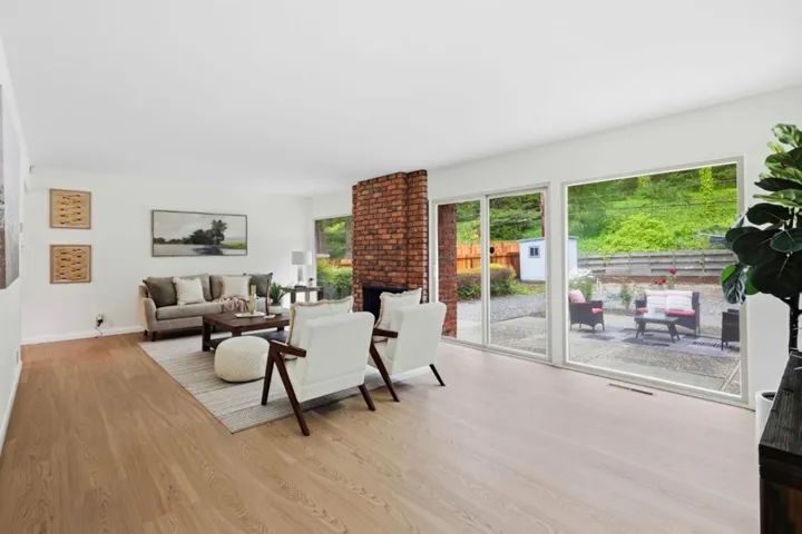 2821 Oakmont Drive, San Bruno, California 94066