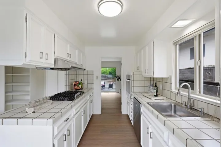 2821 Oakmont Drive, San Bruno, California 94066