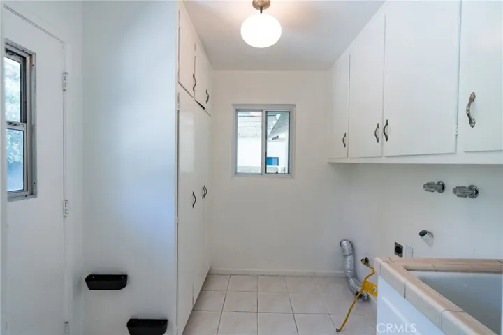 333 W Wistaria Avenue, Arcadia, California 91007