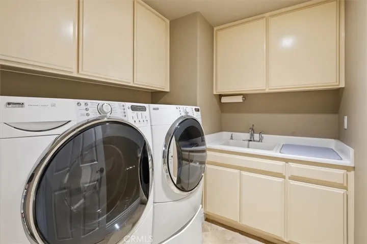 23707 Bluestone, Valencia, California 91354
