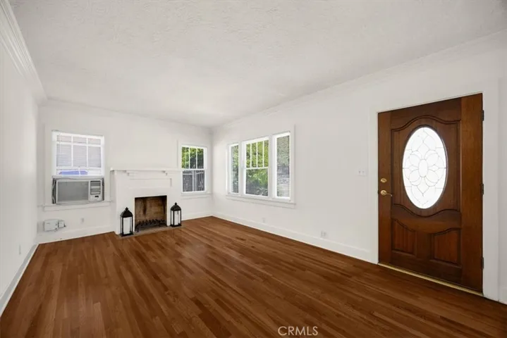 1068 E 9th Street, Upland, California 91786