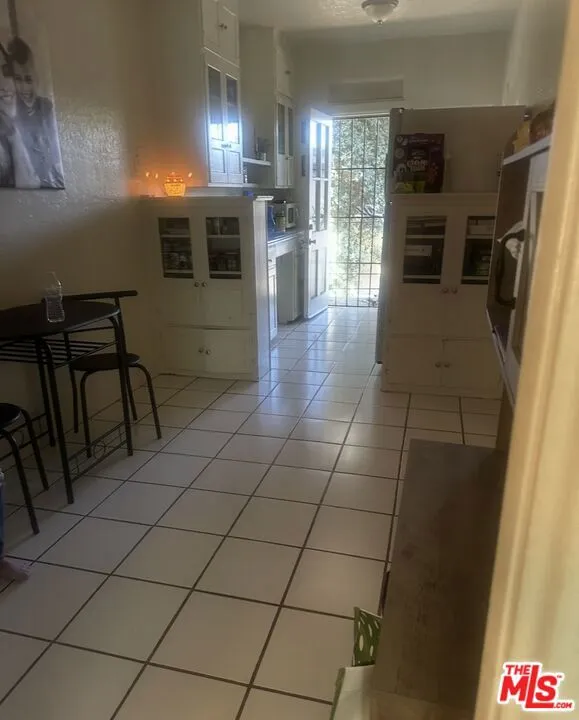 UNIT 3 KITCHENETTE UNIT 3 KITCHENETTE