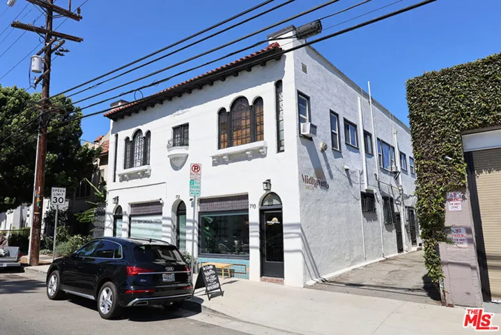 710 N Van Ness Avenue, Los Angeles, California 90038