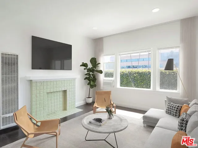 710 N Van Ness Avenue, Los Angeles, California 90038