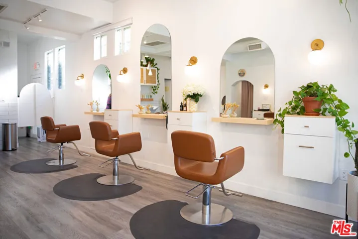 710 N Van Ness Avenue, Los Angeles, California 90038