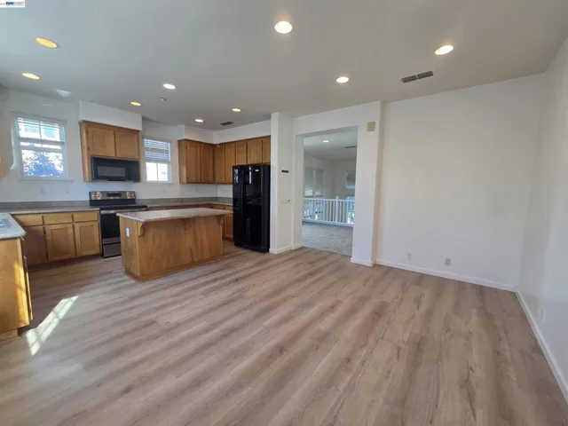 2985 First Street, Livermore, California 94551