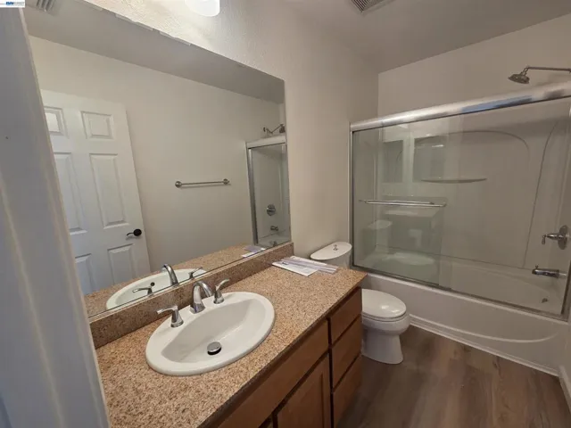2985 First Street, Livermore, California 94551