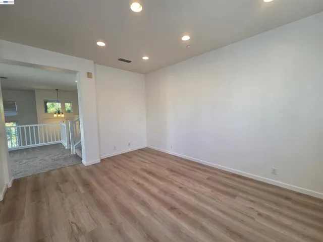 2985 First Street, Livermore, California 94551