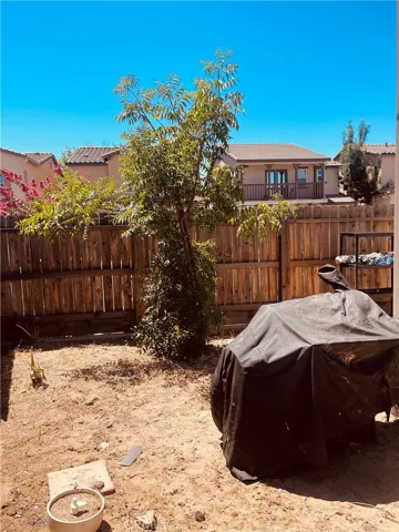 6251 E Overlook, Fresno, California 93727