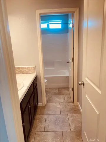6251 E Overlook, Fresno, California 93727