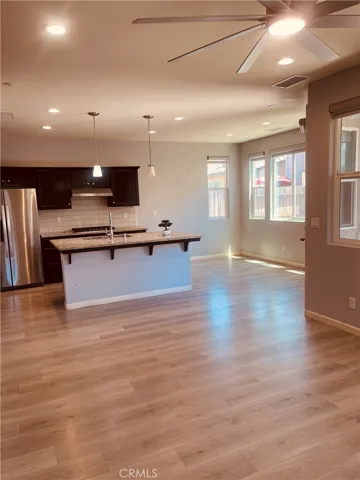 6251 E Overlook, Fresno, California 93727