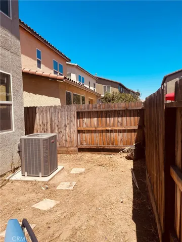 6251 E Overlook, Fresno, California 93727