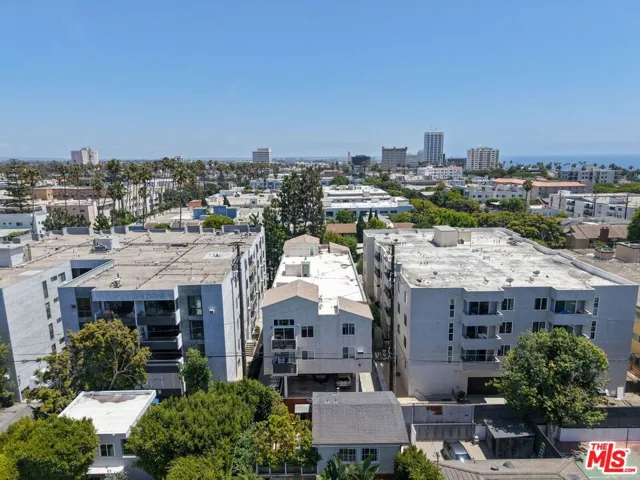 311 Montana Avenue 302, Santa Monica, California 90403