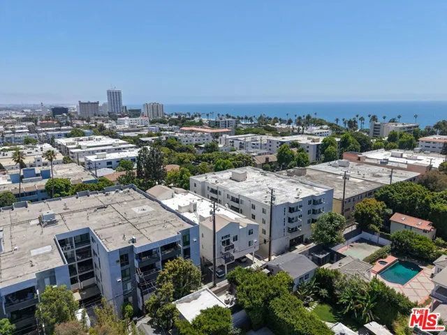 311 Montana Avenue 302, Santa Monica, California 90403