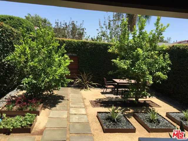 1315 N Mccadden Place, Los Angeles, California 90028